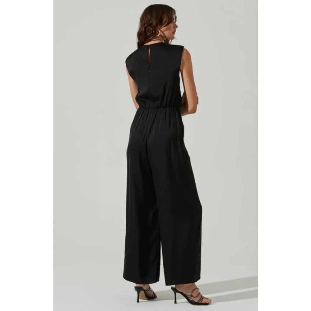 ASTR The Label Inverted Pleat Neck Sleeveless Wide Leg Jumpsuit Black Size S NWT
